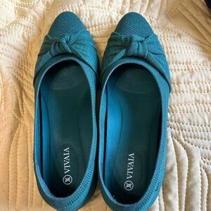 Vaivaia green flats.  Size 7.5 (38)